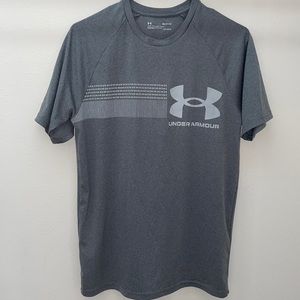 Men’s Under Armour athletic t-shirt